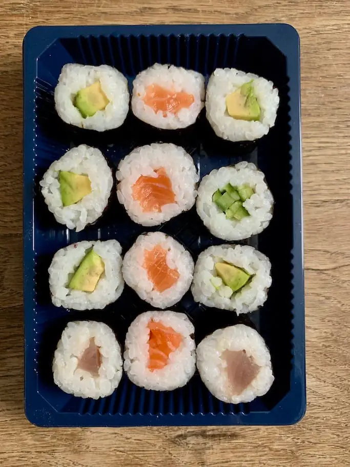 12 Maki Sushi von Daily Sushi
