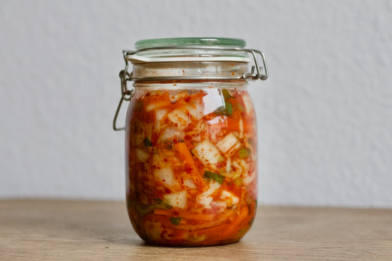 Einmachgefäß mit Kimchi